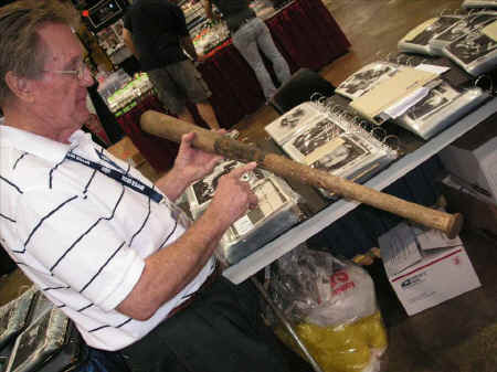 pict4700.jpg (76676 bytes)