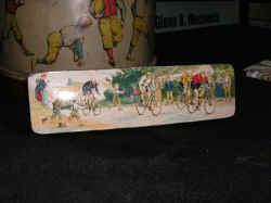 bicycle bencil box shots (4).jpg (138055 bytes)