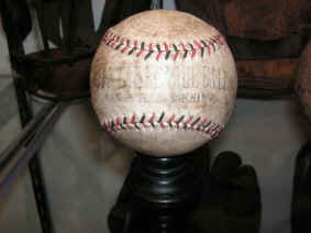 pict6889.jpg (168366 bytes)