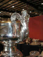 OnTableLeft (2).JPG (74765 bytes)