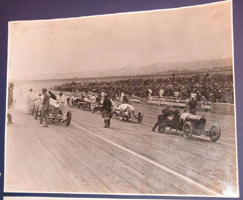 2Start_1200x900.jpg (229592 bytes)