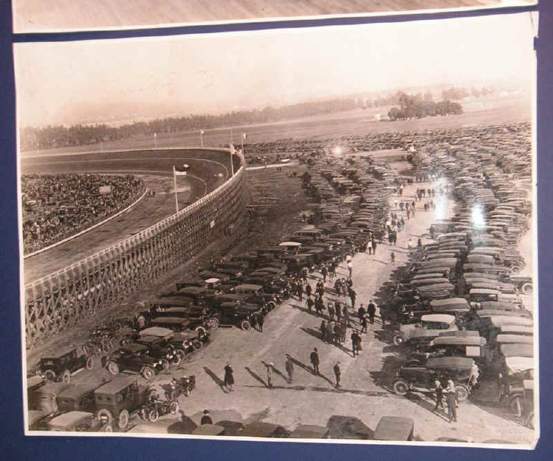 3Pano_1200x900.jpg (286474 bytes)