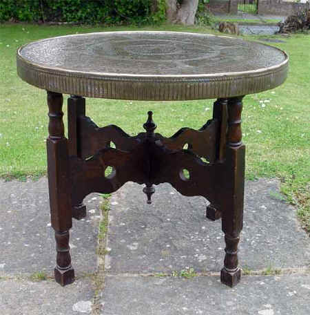 Full View Table.jpg (41509 bytes)