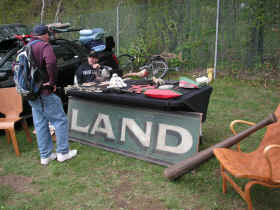 PICT0354_1200x900.jpg (267063 bytes)