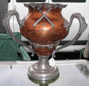 PICT0361_900x1200.jpg (136446 bytes)