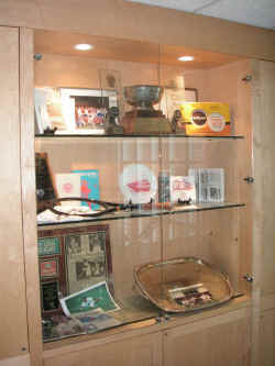 PICT1351_900x1200.jpg (149321 bytes)