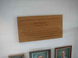 PICT1447_1200x900.jpg (120512 bytes)