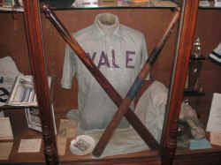 PICT1682_1200x900.jpg (200704 bytes)