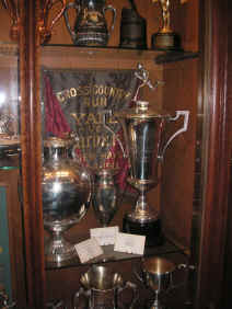 PICT1686_900x1200.jpg (193158 bytes)