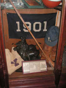 PICT1693_900x1200.jpg (173761 bytes)