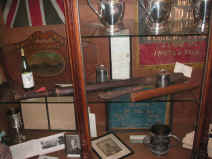 PICT1701_1200x900.jpg (215883 bytes)