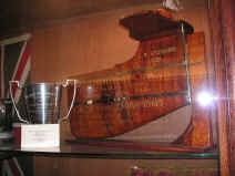 PICT1708_1200x900.jpg (209962 bytes)