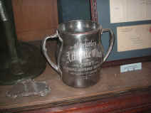 PICT1748_1200x900.jpg (202253 bytes)