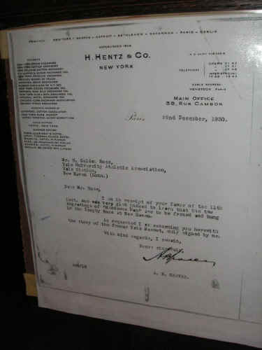 PICT1817_900x1200.jpg (126193 bytes)