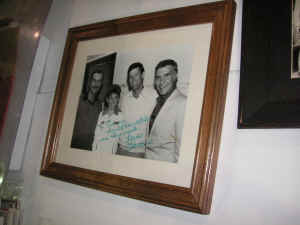 PICT2044_1200x900.jpg (156672 bytes)