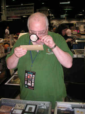 PICT2168_900x1200.jpg (163169 bytes)