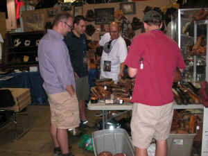 PICT2186_1200x900.jpg (205073 bytes)