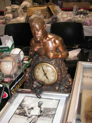 PICT2370_900x1200.jpg (169664 bytes)