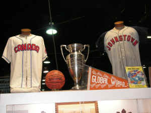 PICT2429_1200x900.jpg (172426 bytes)