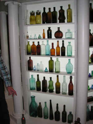 PICT4618_900x1200.jpg (138028 bytes)