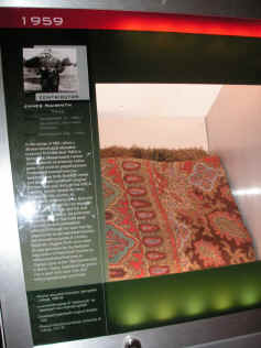 PICT9919_900x1200.jpg (168832 bytes)