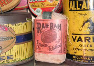 RahRahClose.jpg (252190 bytes)