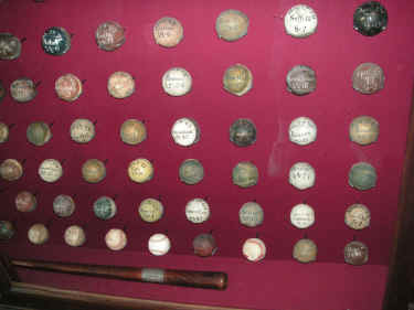 RightBottom.jpg (188764 bytes)