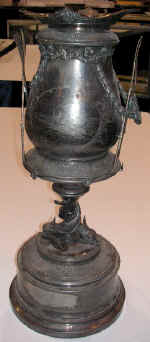 RowingTrophy1.jpg (82948 bytes)