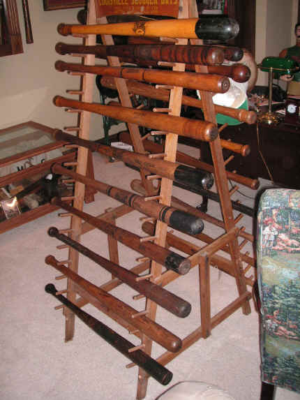 BatRackSIde1COMP60.jpg (581616 bytes)