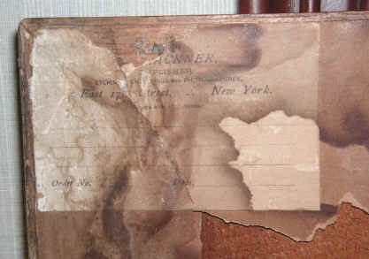 Label_1600x1200.jpg (181642 bytes)