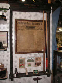 Merle&HeaneyBackoff.JPG (185145 bytes)