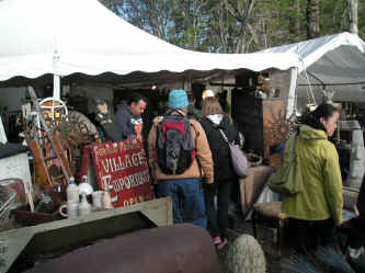 PICT0132_1200x900.jpg (225632 bytes)