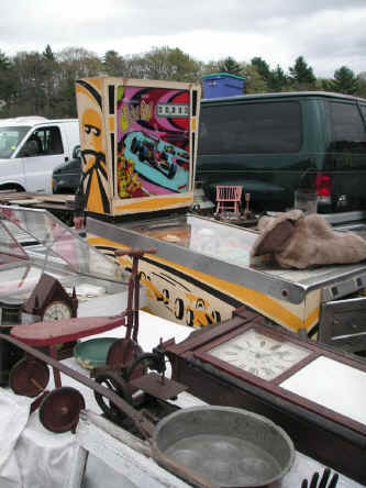 PICT0341_900x1200.jpg (179556 bytes)