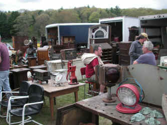 PICT0377_1200x900.jpg (202535 bytes)