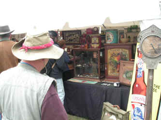 PICT0387_1200x900.jpg (179113 bytes)