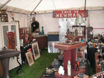 PICT0448_1200x900.jpg (203227 bytes)