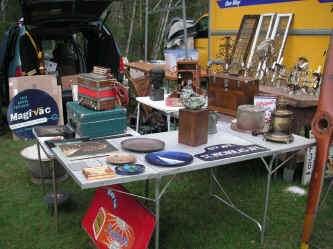 PICT0550_1200x900.jpg (243215 bytes)