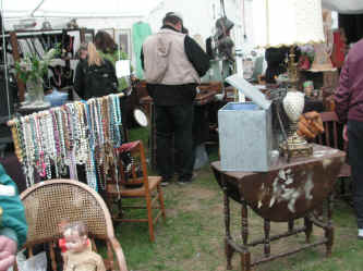 PICT0678_1200x900.jpg (224784 bytes)