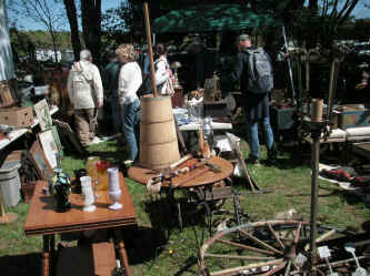 PICT1035_1200x900.jpg (272607 bytes)