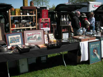 PICT1046_1200x900.jpg (219693 bytes)