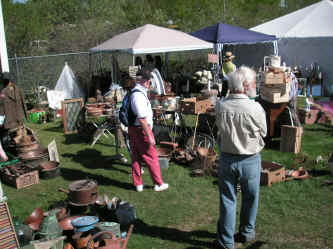 PICT1223_1200x900.jpg (254795 bytes)