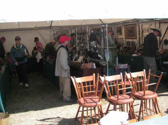 PICT1267_1200x900.jpg (198716 bytes)