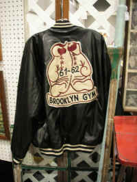 PICT7637_900x1200.jpg (88486 bytes)