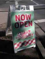 PICT7959_900x1200.jpg (111220 bytes)