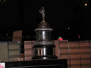 pict9621.jpg (307739 bytes)